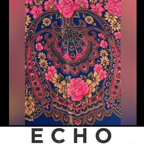 🌺Spectacular Vintage ECHO Navy & Pink Fine Wool 43” Square Scarf—Lightweight - Picture 2 of 16